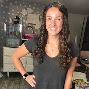 Meet your Posher, Julia